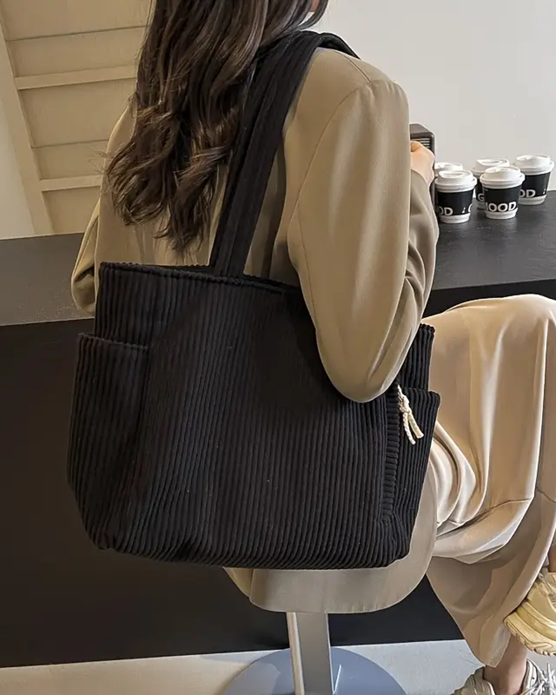 Tilda – Geantă de umăr ribbed cu detaliu din sfoară