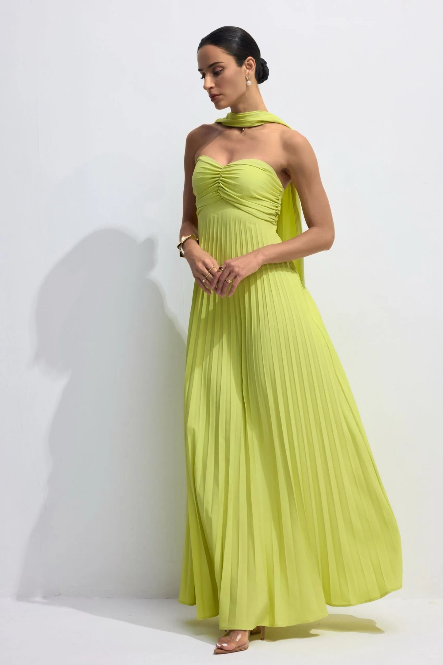 Isavelle – Rochie Lungă Plisată Fără Bretele