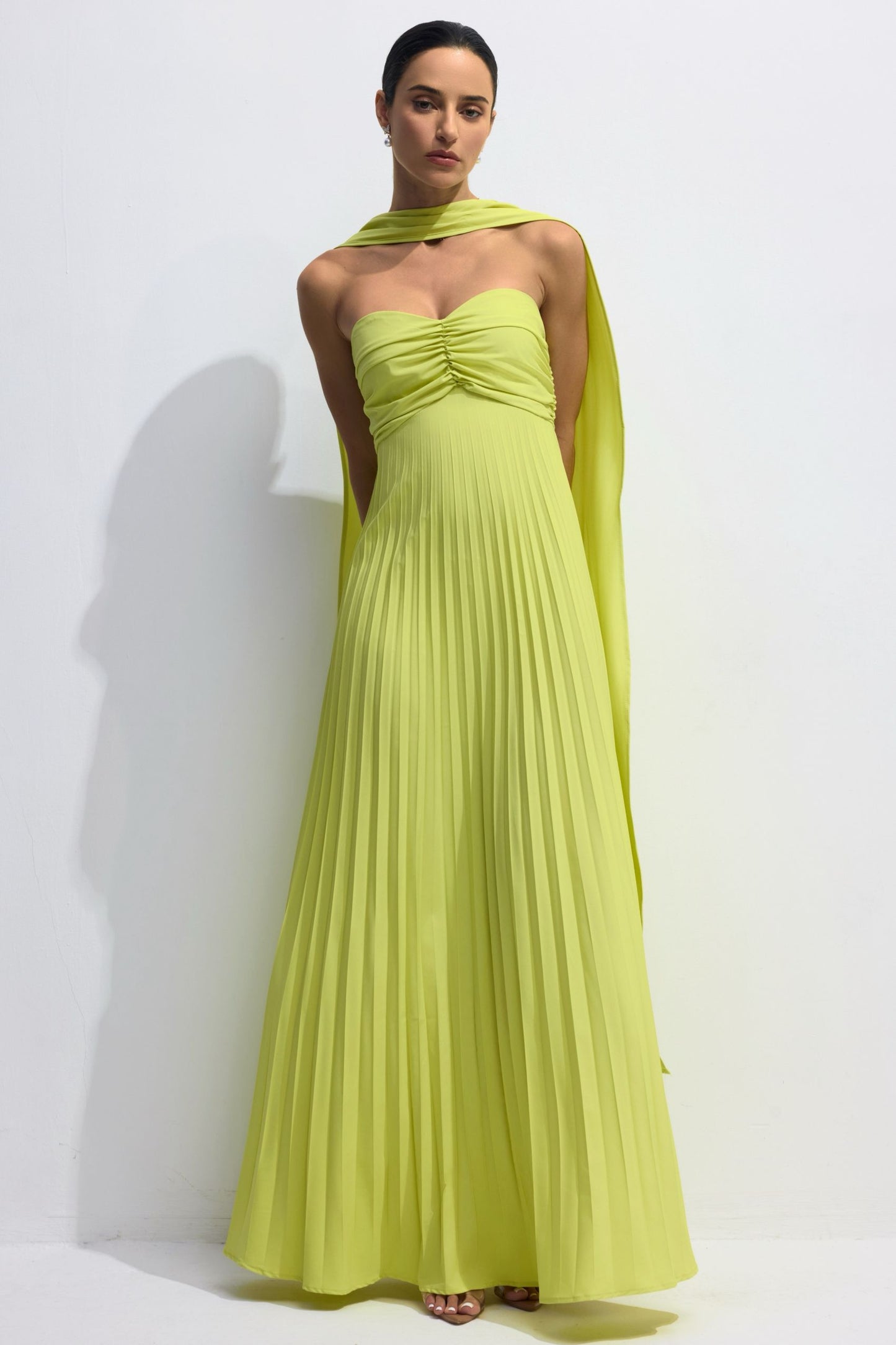 Isavelle – Rochie Lungă Plisată Fără Bretele