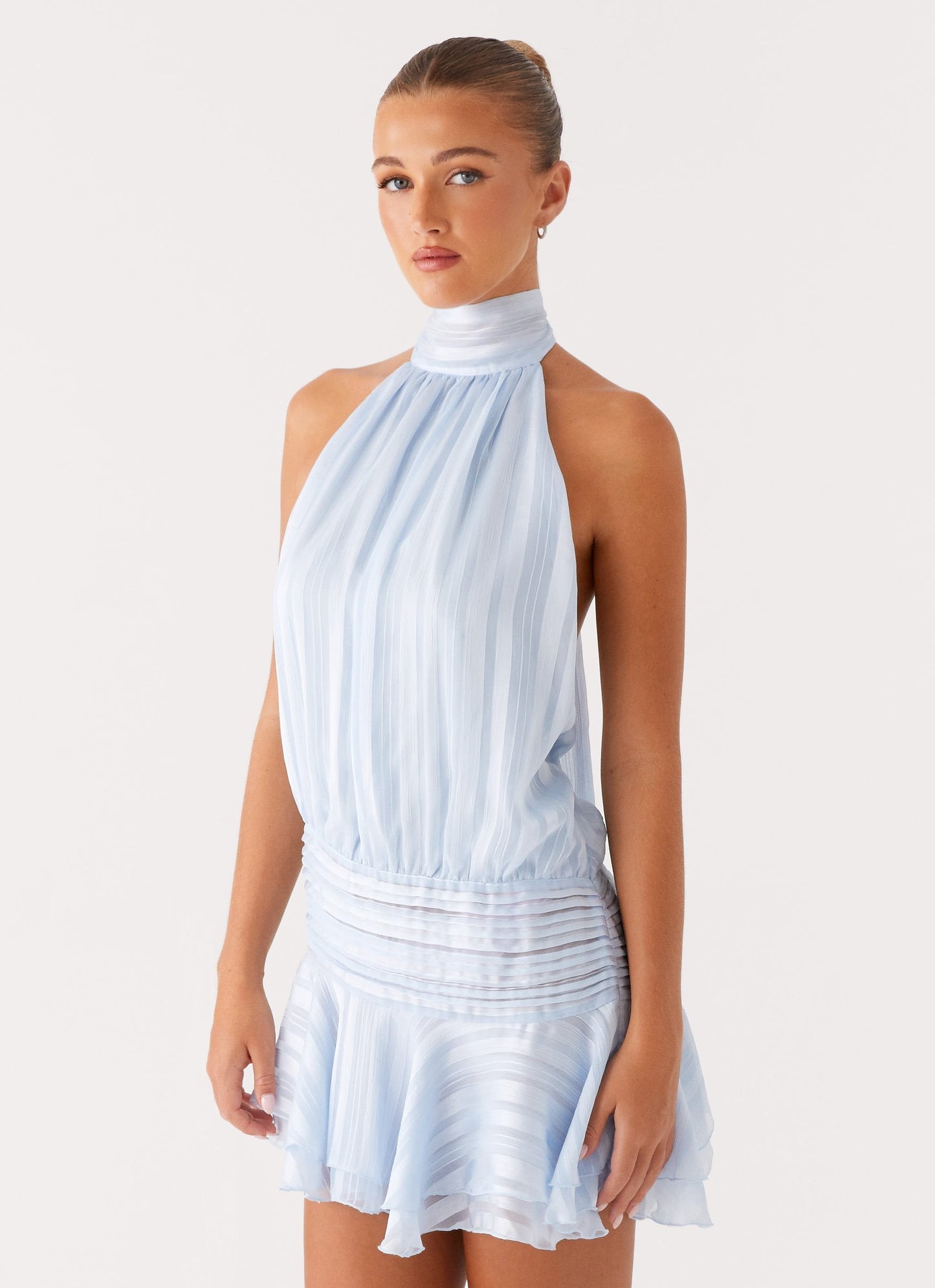 Roselyn – Rochie scurtă din chiffon cu talie perlata