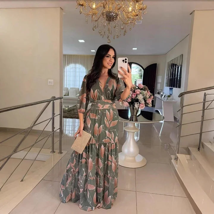 Lauriane – Rochie lungă cu flori, cu croi confortabil pentru zile elegante