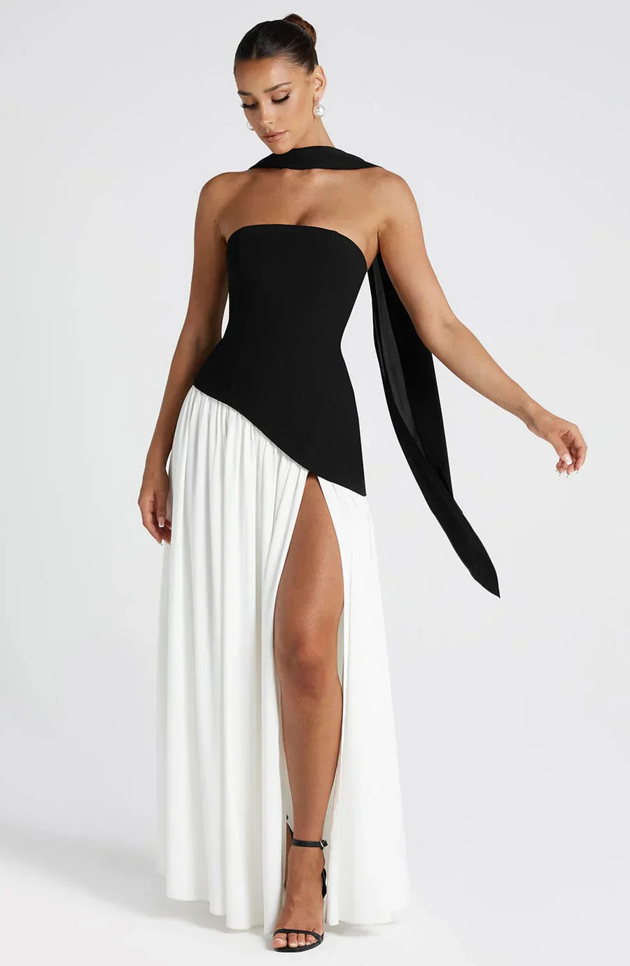 Oliwia - Rochie Lungă Elegantă și Fluidă