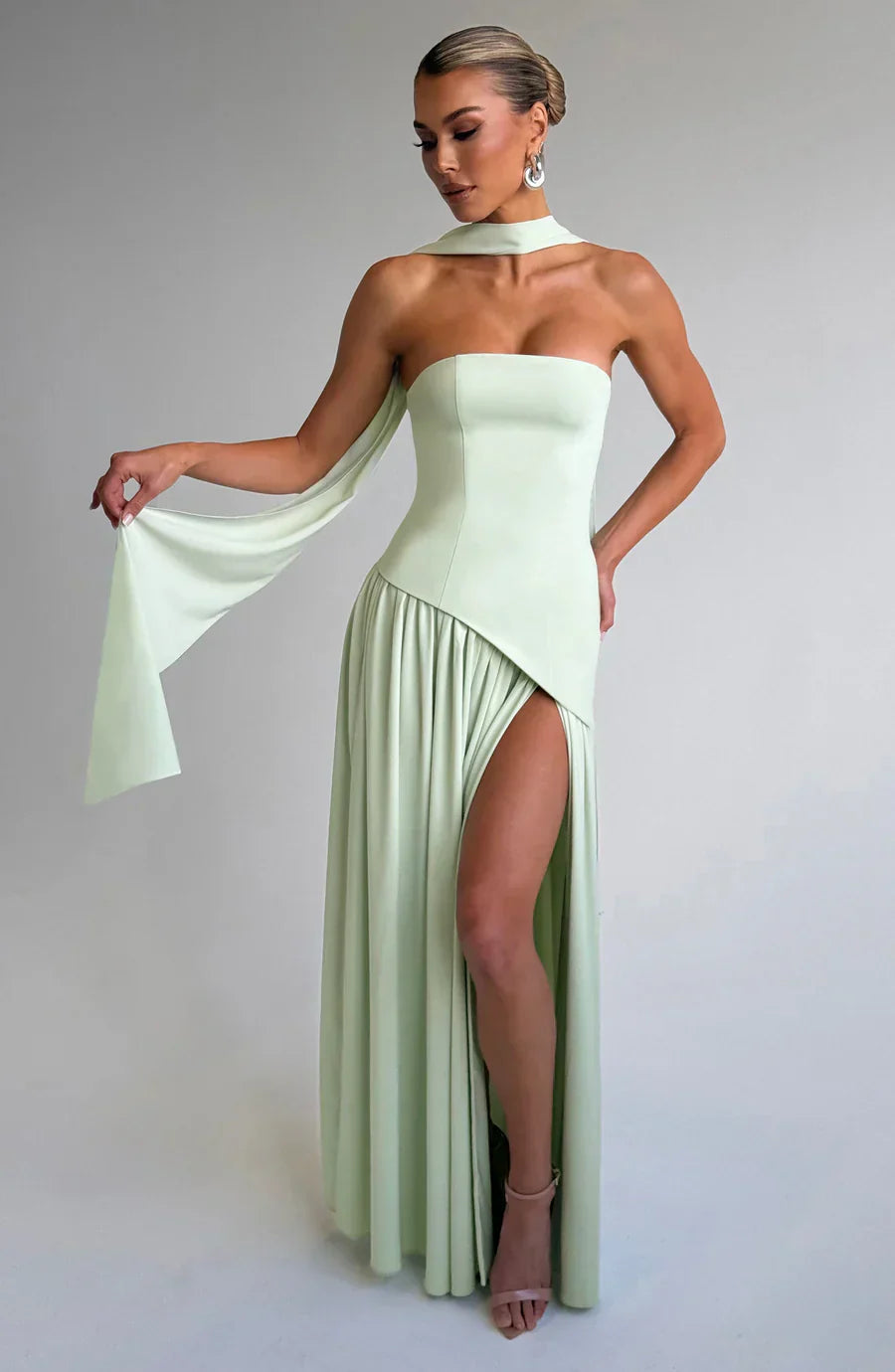 Oliwia - Rochie Lungă Elegantă și Fluidă
