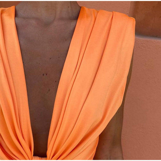 Isabelle – Rochie de Seară cu Decolteu Adânc