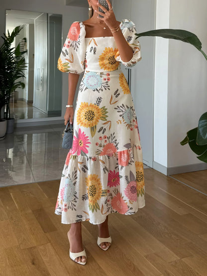 Sandra – Rochie midi cu decolteu pătrat, imprimeu floral și mâneci bufante