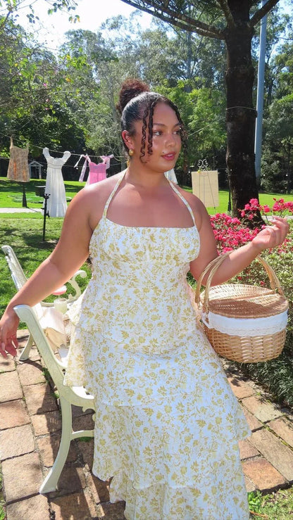 Isadora – Rochie maxi cu flori în nuanță de piersică